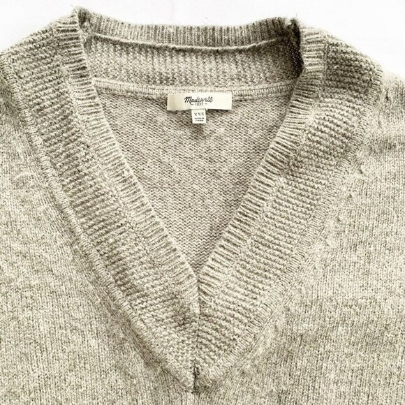 Madewell v-neck gray sweater - XS - Picture 5 of 10